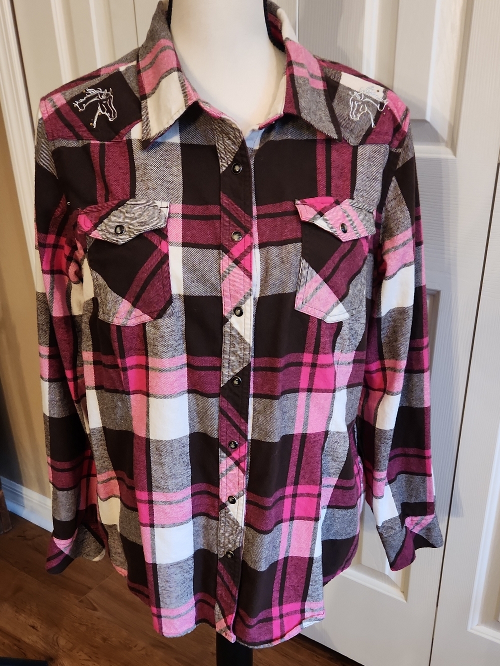 Women’s Pink Plaid Button-Up Western Shirt, Size XL